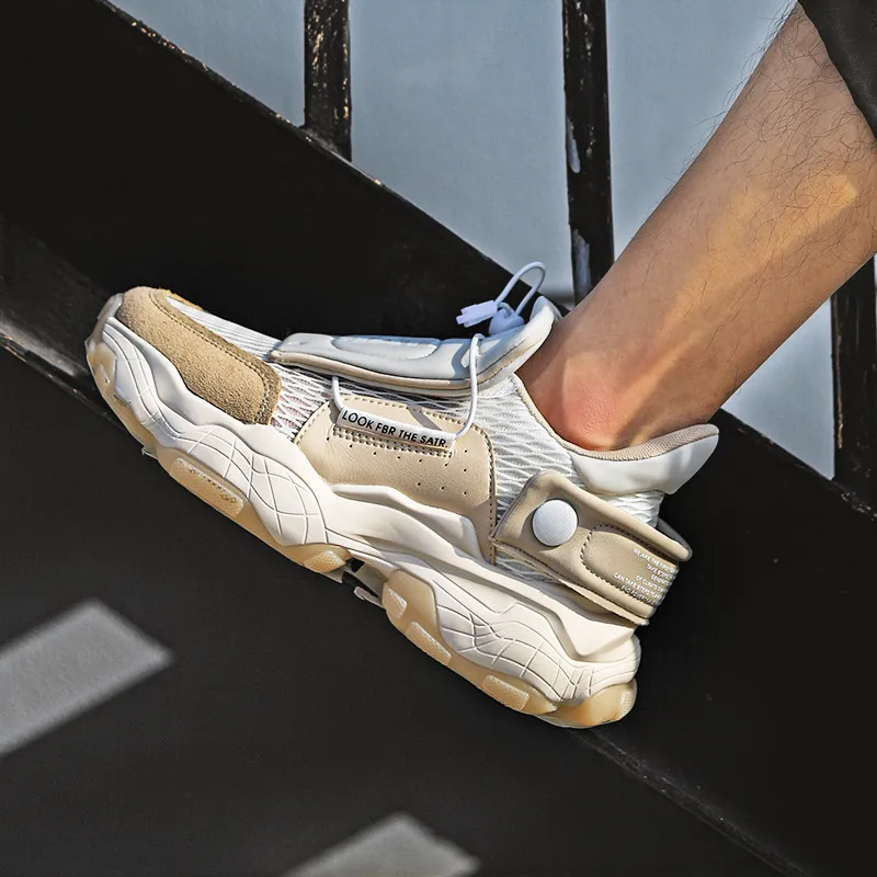 

Spring and Autumn The New Men's Casual Shoes Light Breathable Running Shoes Lace-up Comfortable Sports Shoes Height Lncreasing