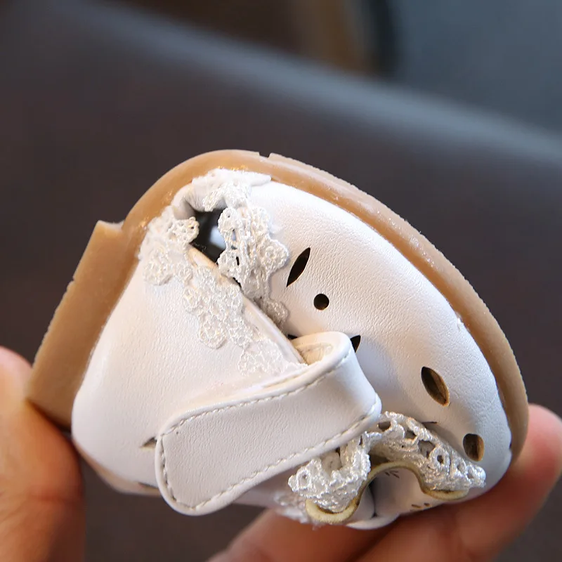 Новинка летняя детская обувь модные кожаные туфли милые детские сандалии для