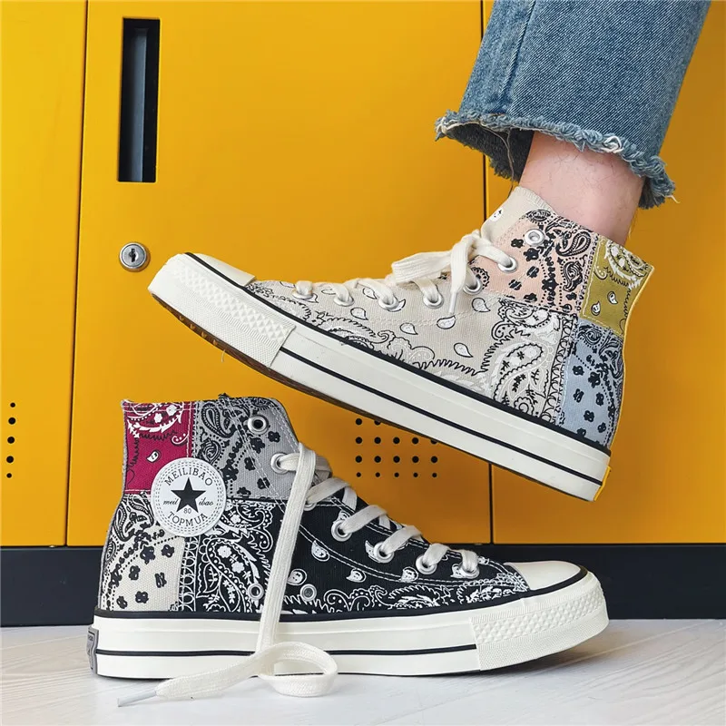 

New Fashion Canvas Skateboard Shoes Men High Top Graffiti Print Canvas Shoes Men Sneakers Spring And Summer Men Vulcanized Shoes
