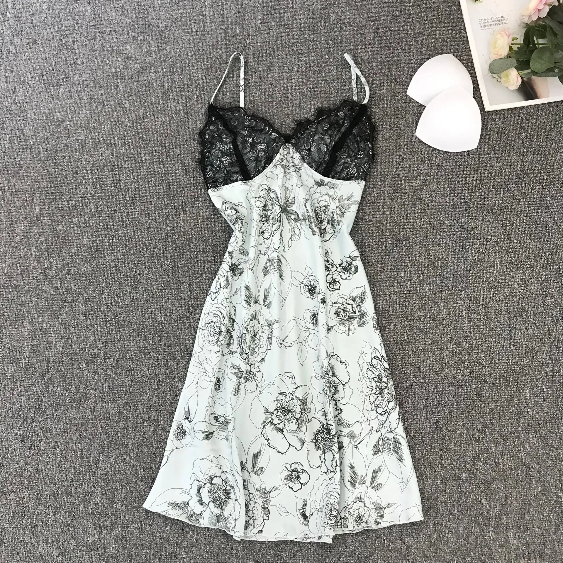 

Summer new Lace Sexy ice silk nightdress for women sexy nightwear