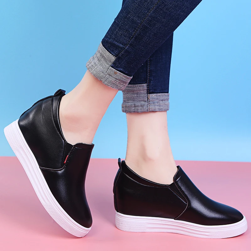 

Round Toe Small White Shoes All-Match Slip-on Clogs Platform Loafers With Fur Shallow Mouth 2021 Fashion Women's Increas Height