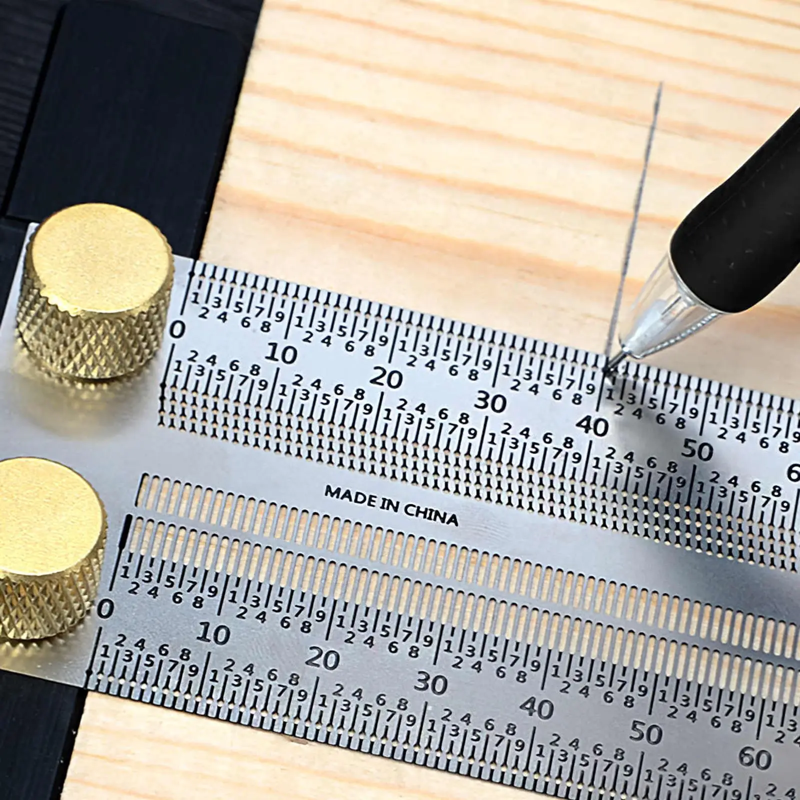 

Woodworking Line Scribe 200-400mm T-type Ruler Hole Scribing Ruler Crossed-out Tool Line Drawing Marking Gauge Measuring Tool