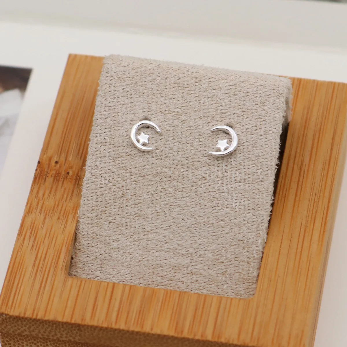 

925 Sterling Silver Half Moon Stud Earrings For Women Jewelry Exquisite Party Earrings Birthday Gift 6mmx5mm, 1 Pair