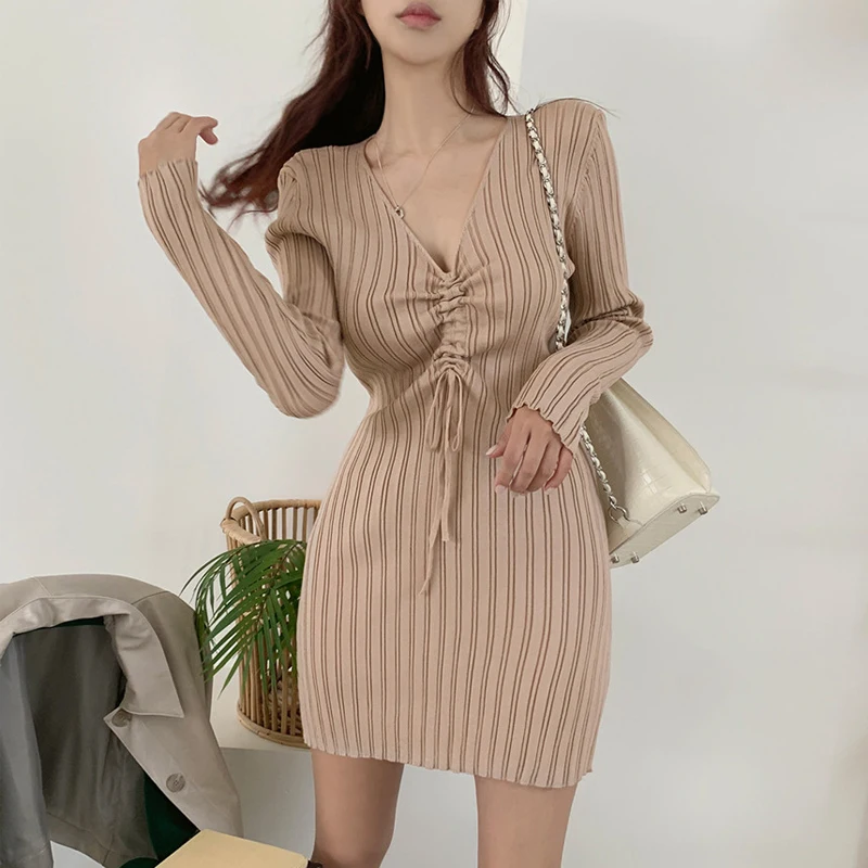 

2021 new Korean INS ladies autumn and winter sexy drawstring lace office skirt deep V-neck slim knitted dress