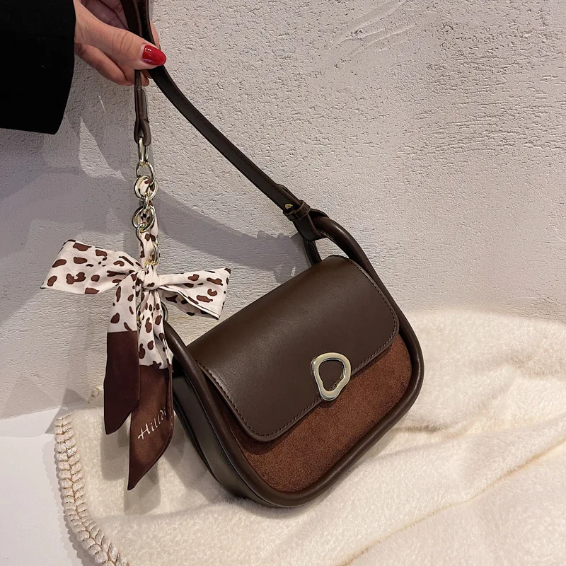 

Осенне-зимняя высококачественная сумка, новинка 2021, женские сумки в стиле ретро, подходящая ко всему сумка-мессенджер, маленькая квадратная...