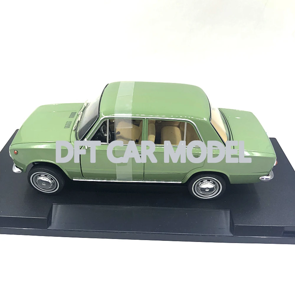 Литая модель автомобиля Lada 124 1:18 коллекция игрушек для подарков Бесплатная