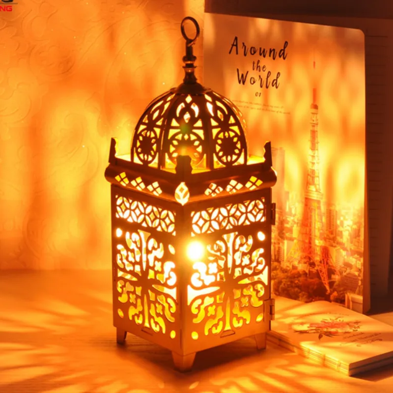 Романтический подсвечник в скандинавском стиле железный Золотой для дома