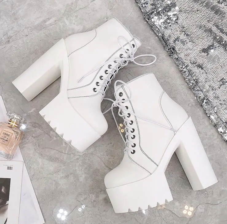 Модные женские ботильоны со шнуровкой обувь в стиле панк на платформе очень