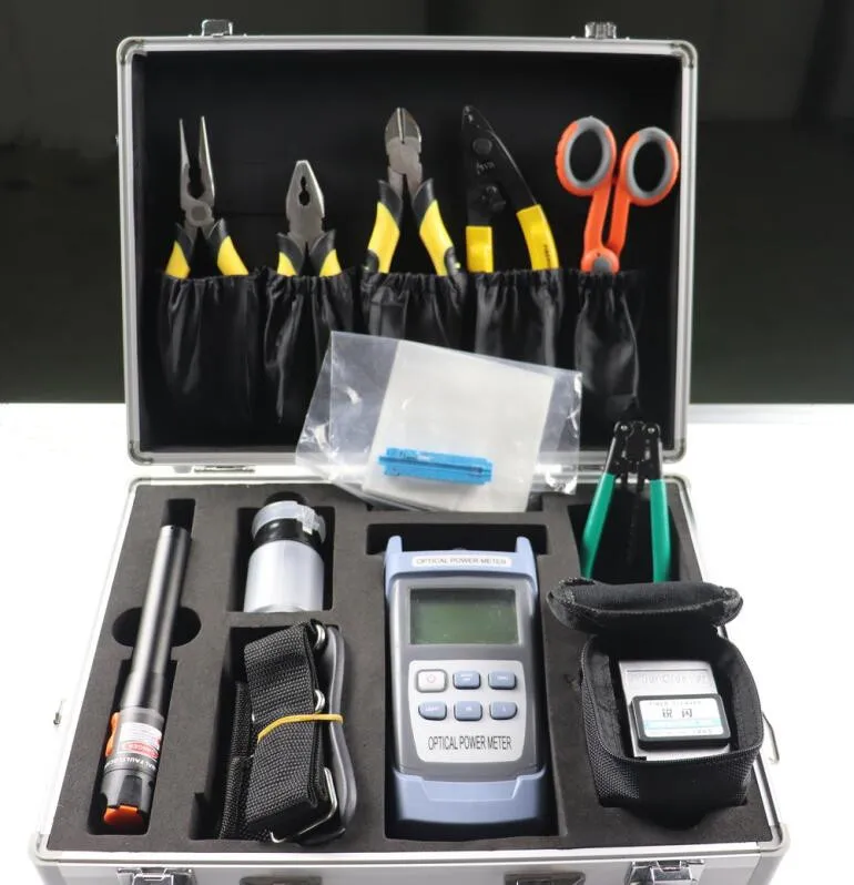 Набор инструментов для соединения волоконно-оптических кабелей по заводской