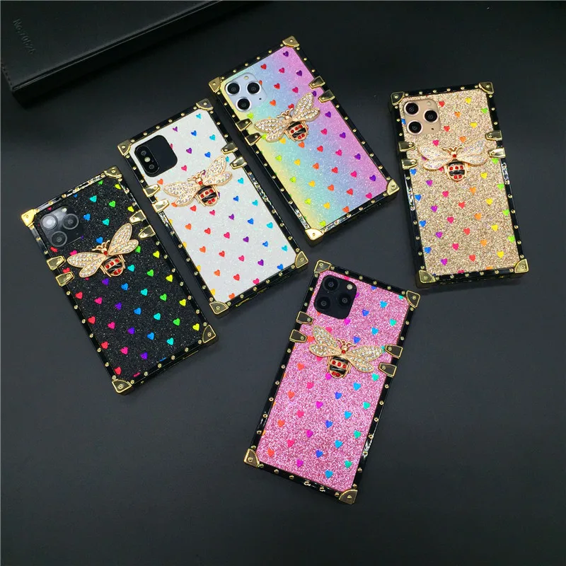 Фото Luxury Bling Love Heart Gold Bee Cover Square Case for Samsung Note 20 Ultra 9 10 S20 Plus S21 S9 S10 S8 A70 A50 A51 A71 Мобильные Luxury Bling Love Heart Gold Bee Cover Square Case for Samsung Note 20 Ultra 9 10 S20 Plus S21 S9 S10 S8 A70 A50 A51 A71 Мобильные
