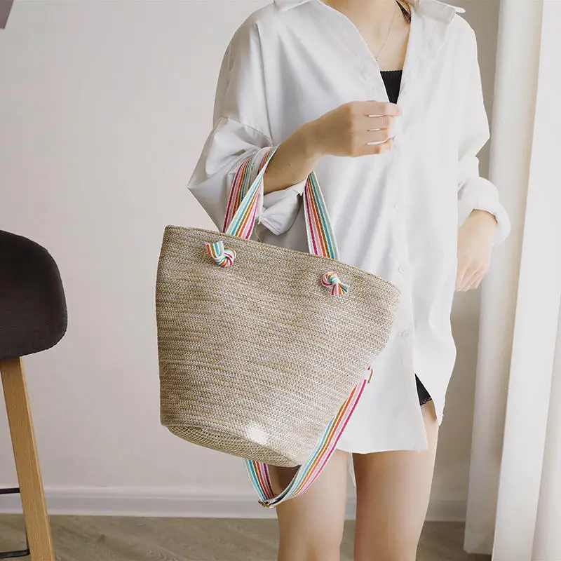 

1PCS Korean Version of Leisure Straw Knitted Single Shoulder Bucket Bag Women Bag