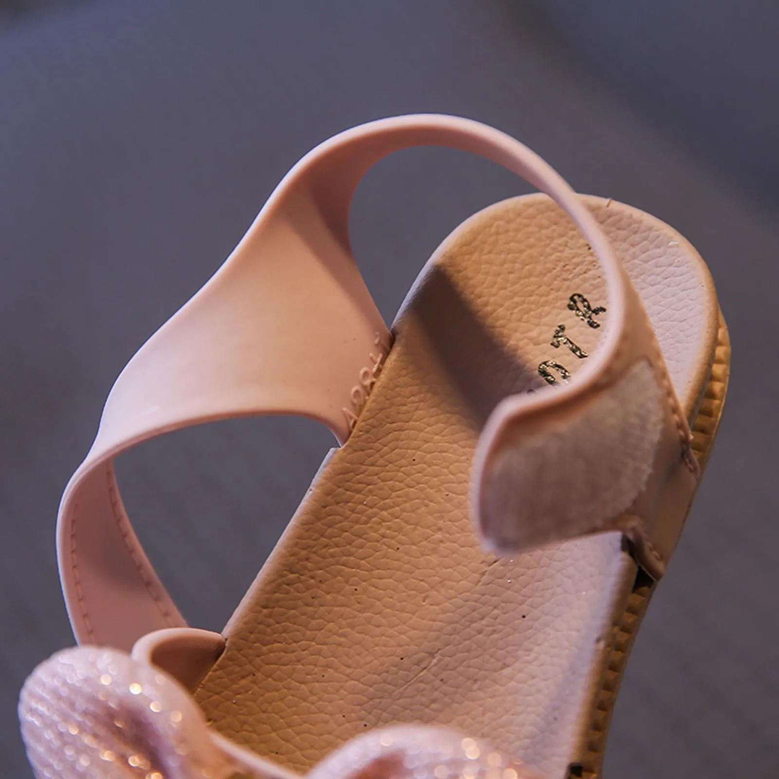 

Cute Bowknot Girls Sandals Soft-Soled Beach Shoes Baby Girl Princess Open-toe Children's Sandals Summer Chaussure fille Velcro A