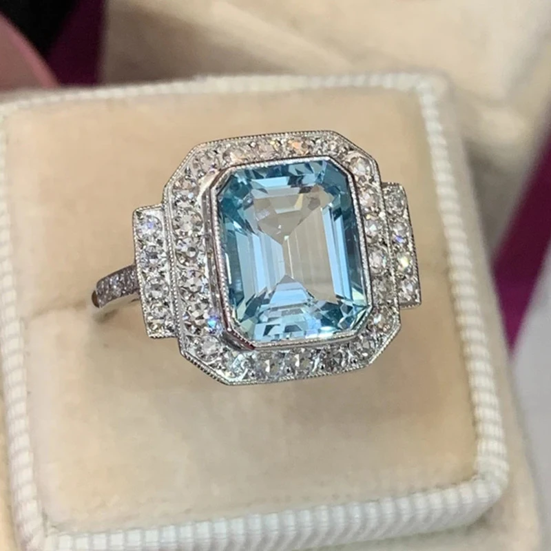 Huitan Luxury Bling Bling Rings for Women Bright Blue Stone Elegant Female Wedding Anniversary Party Ring Gift Trendy Jewelry