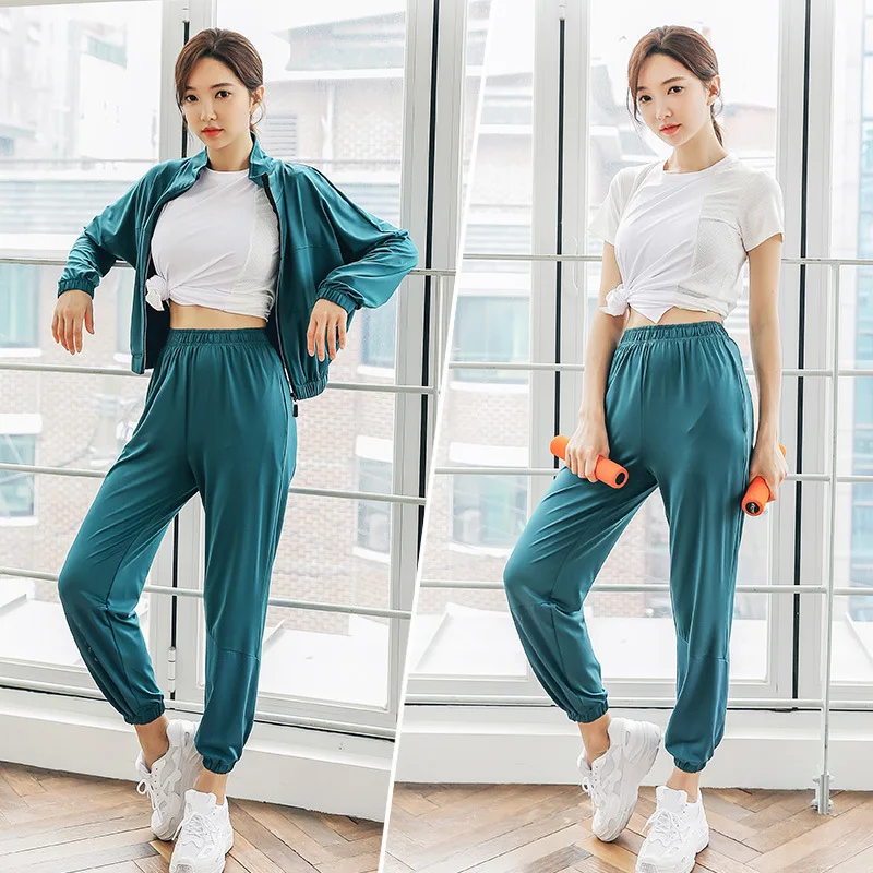 

Комплект Спортивный Женский, из 4 предметов, тонкий, быстросохнущий, для йоги, для спортзала, бега, танцев, новинка 2021