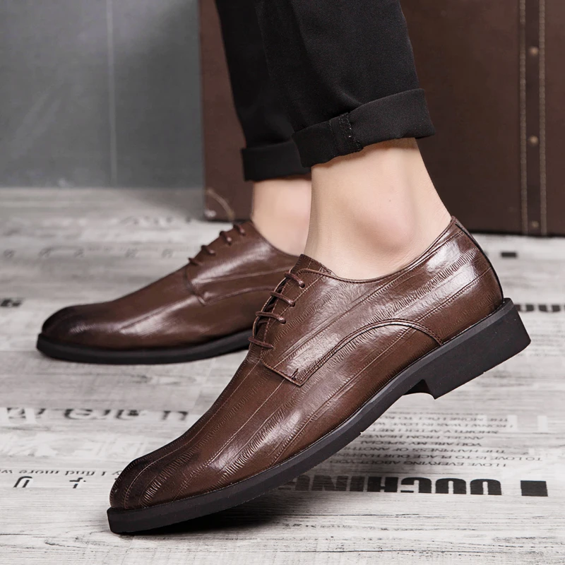 

Zapatos Casuales Para Hombre Men Leather Casual Shoes Fashion Italian Mens Causal Patent For Denim Moccasins Men's Sapatos