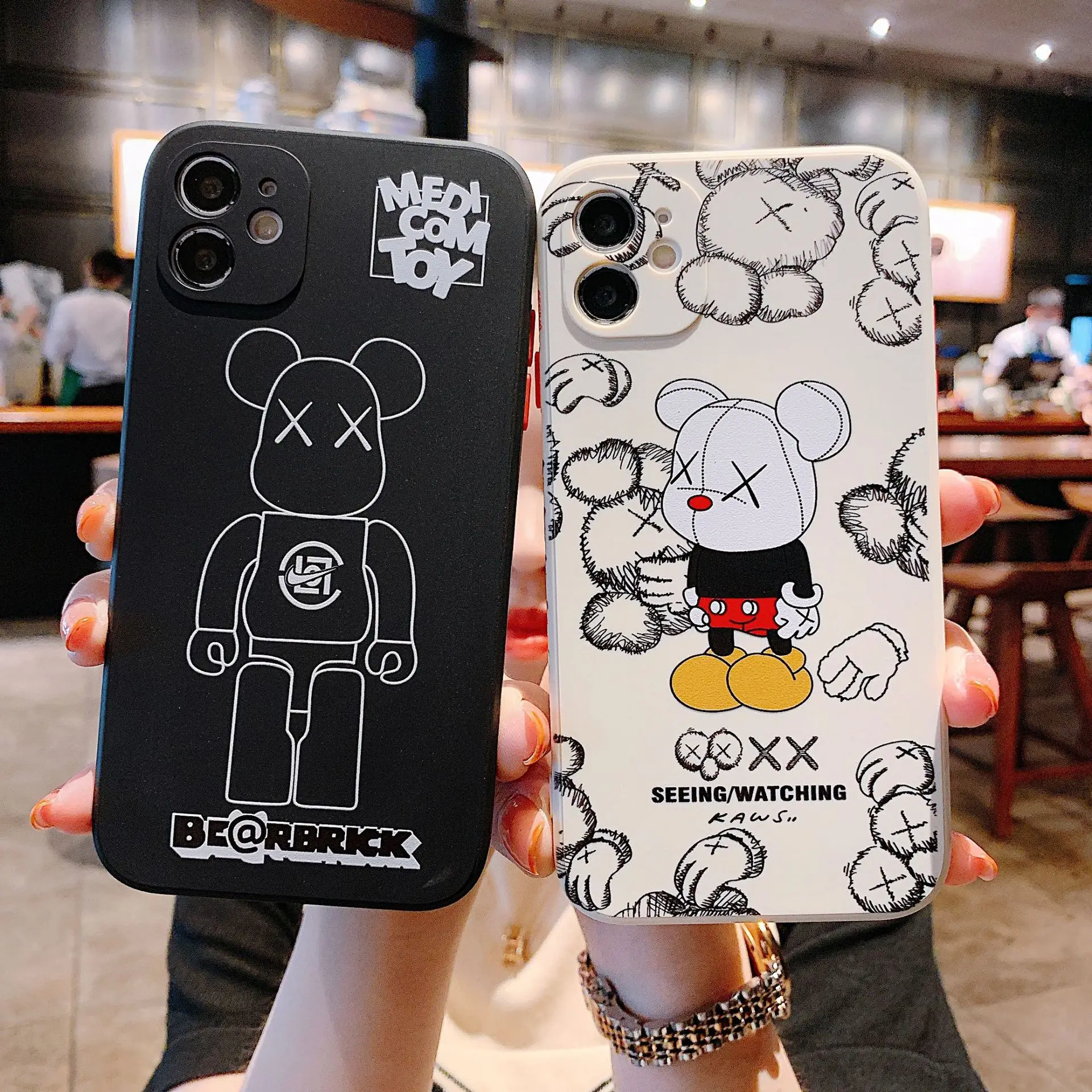 

Kawaii Anime Bear Phone Case for Iphone 11 Pro Max X XS XR 8 Plus 7 6s Iphone 12 Pro MINI Silica Gel Phone Cases for Women