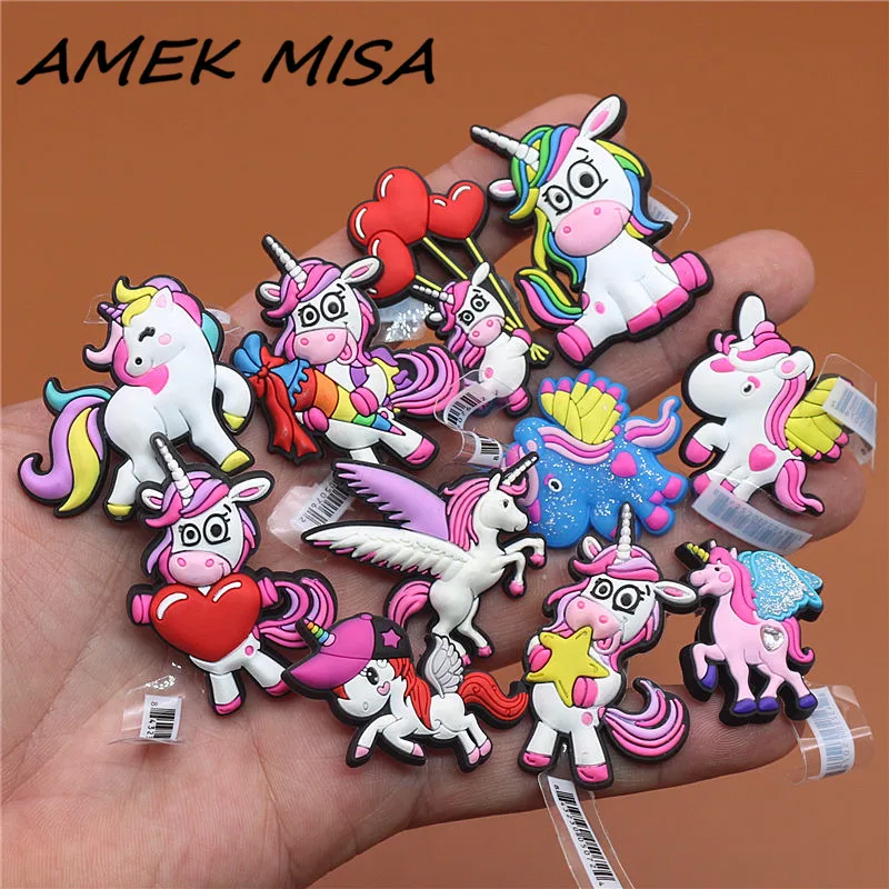 

1pcs Unicorn Series High Imitation Shoe Charms Cute Cartoon Decorations Decor Buckles Accessories Fit for Croc JIBZ Kids Gift U5
