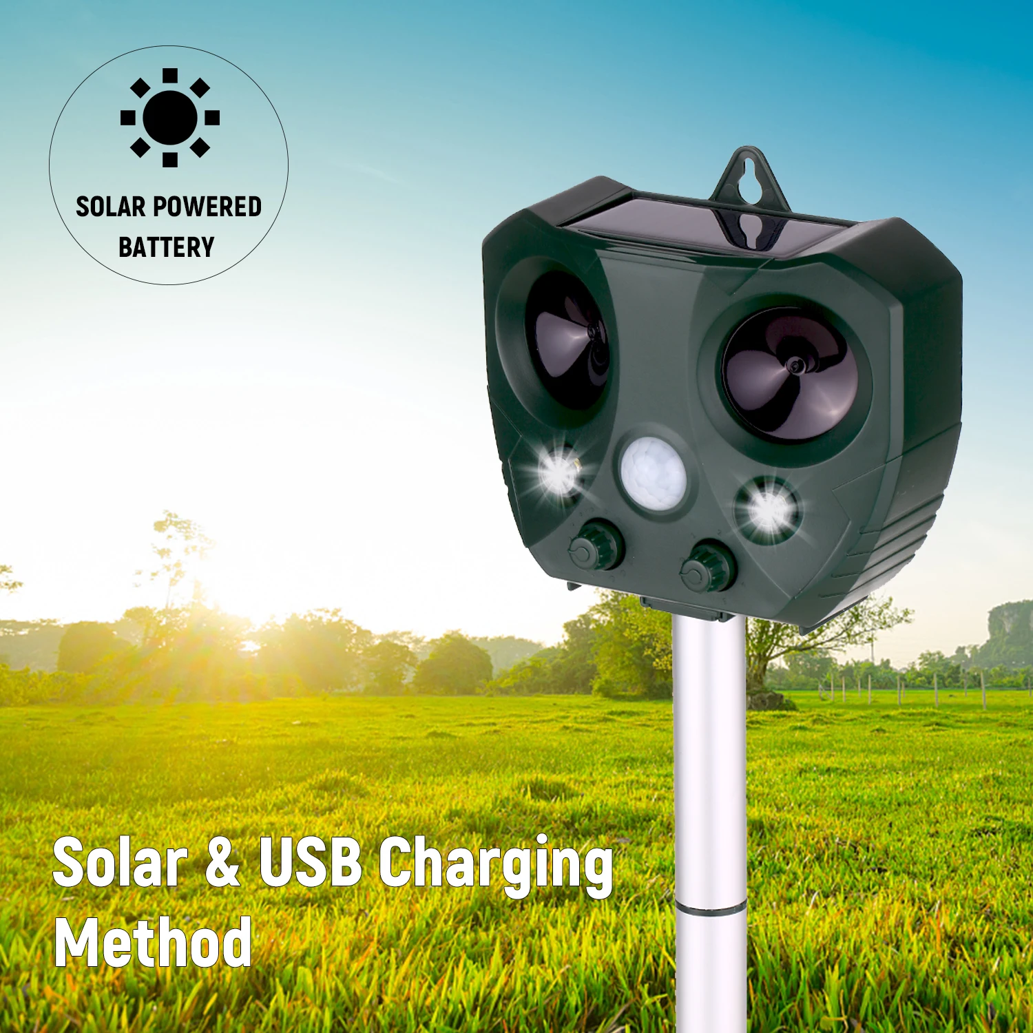 

Solar Ultrasonic Repeller Waterproof Outdoor Pest Animal Expeller with Motion Sensor and Flashing Light Repeller for Snake Rat