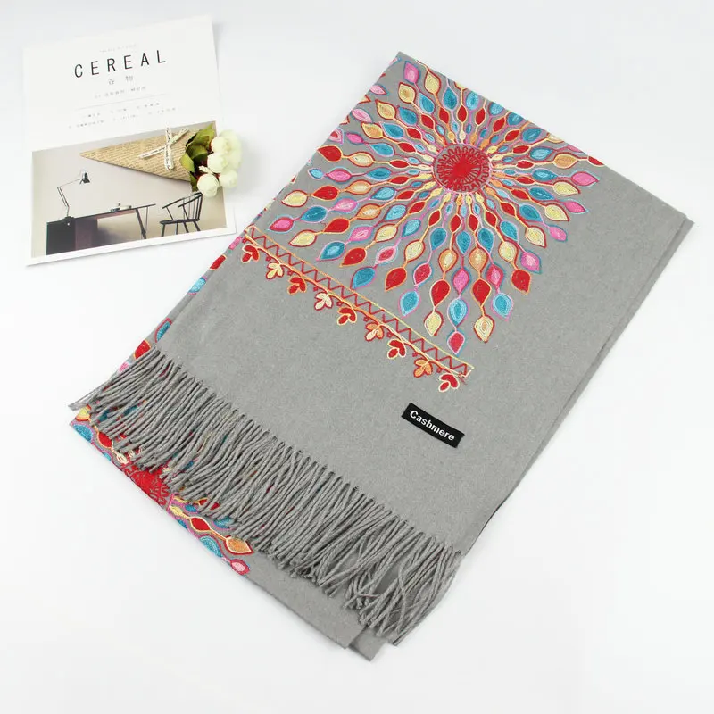 

New Cashmere Luxury Scarf Autumn Winter Lady Sunflower Shawl with Ethnic Style High Quality Wool Feather Scarf Shawl Long 2019