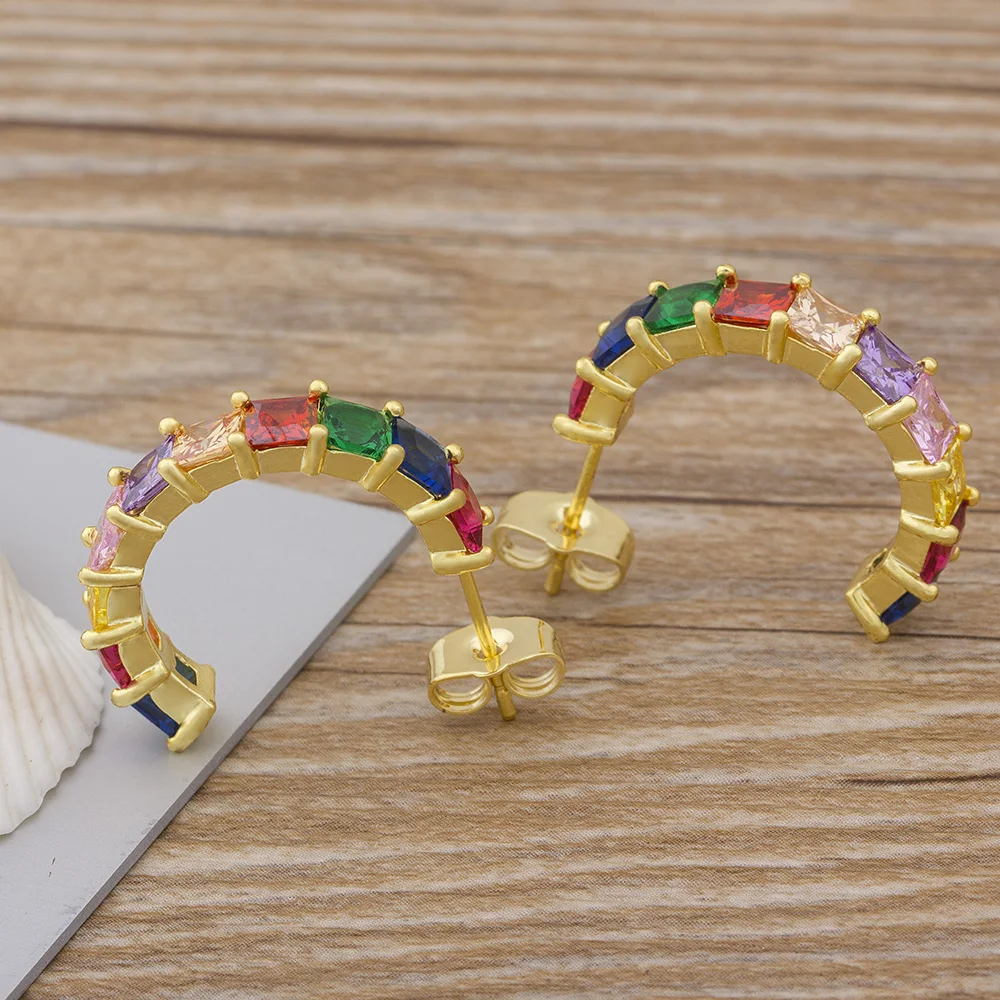 

New Arrival Hot Sale Charm Stud Earrings Women Colorful Rainbow Design Micro Pave CZ Round Earring Fine Party Jewelry