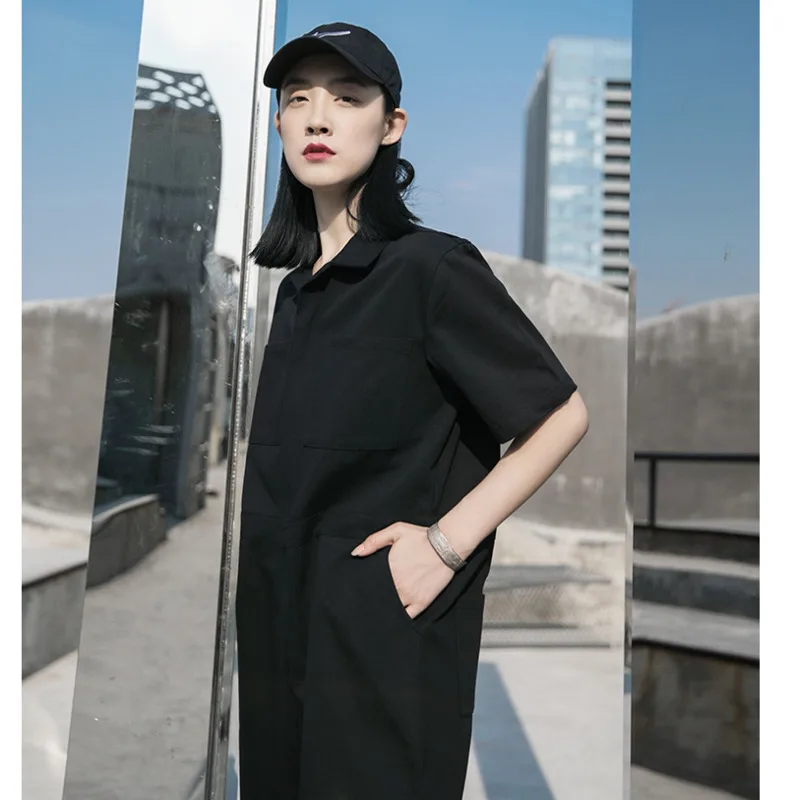 

[EAM] Loose Fit Women Black Letter Printed Wide Leg Jumpsuit New High Waist Pocket Pants Fashion Tide Spring Summer 2021 1W045