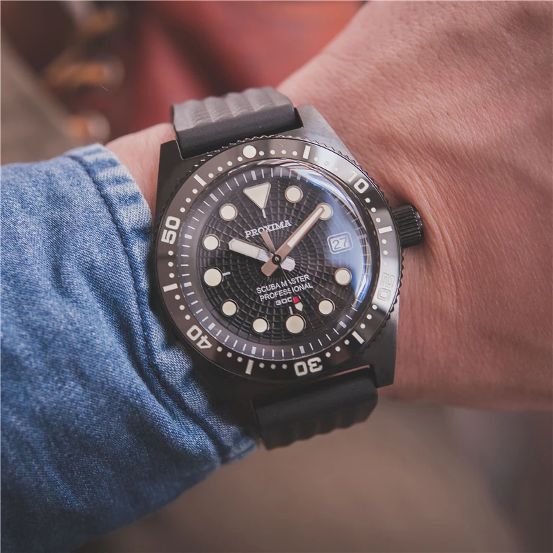 

Proxima Black Dial 62Mas Diver Automatic Mechanical Men Watch NH35 Sapphire Ceramic Bezel 30Bar Luminous AAA Sports Wristwatches