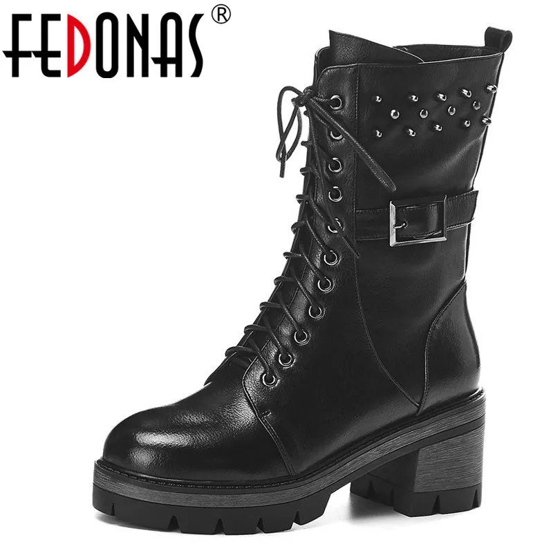 Женские мотоциклетные ботинки FEDONAS черные из натуральной кожи на высоком каблуке