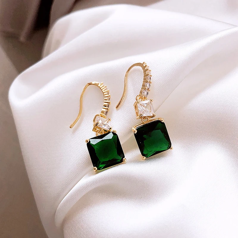 

Emerald Gemstone Earrings for Women Simple Square Retro Earrings Female Earrings Wedding Party Wholesal Gift 2021
