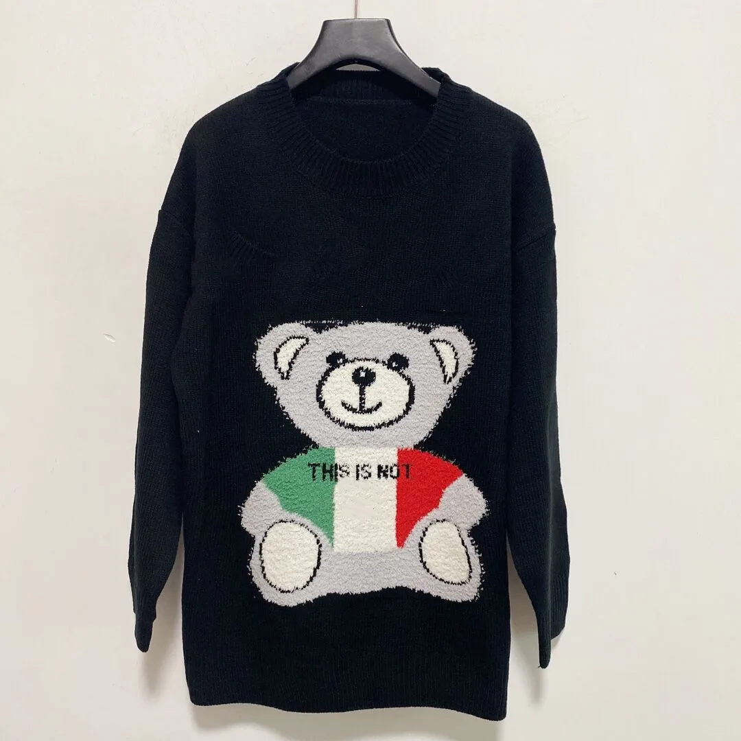 

2021 Early autumn new women sweater black bear printed long wool blended top