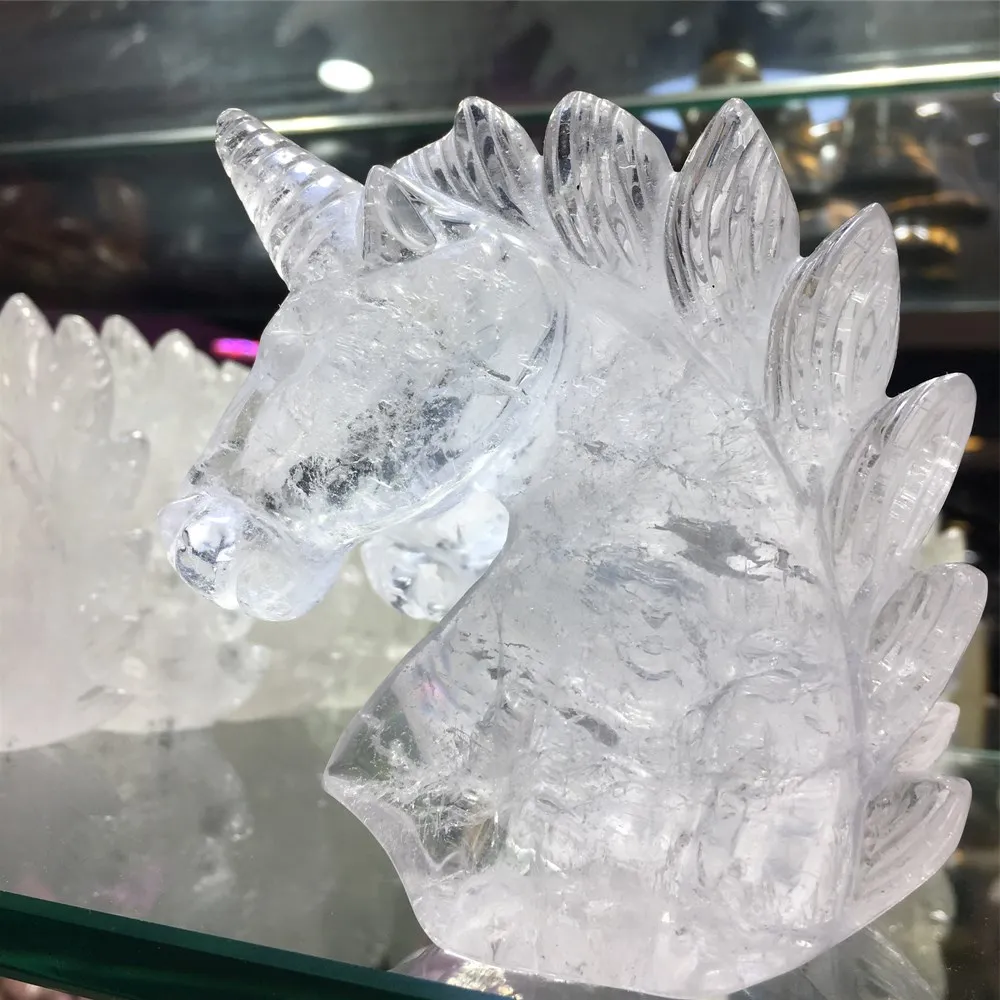 Натуральные кварцевые кристаллы единорог ручная резьба полированная удачи