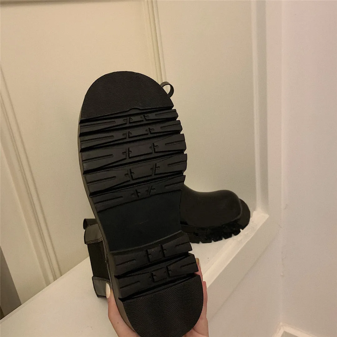 

Women Luxury Leather Ankle Boots Fashion Brand Designer Winter Warm Flat Heel Ankle Boots Ladies Platform Shoes New 2020