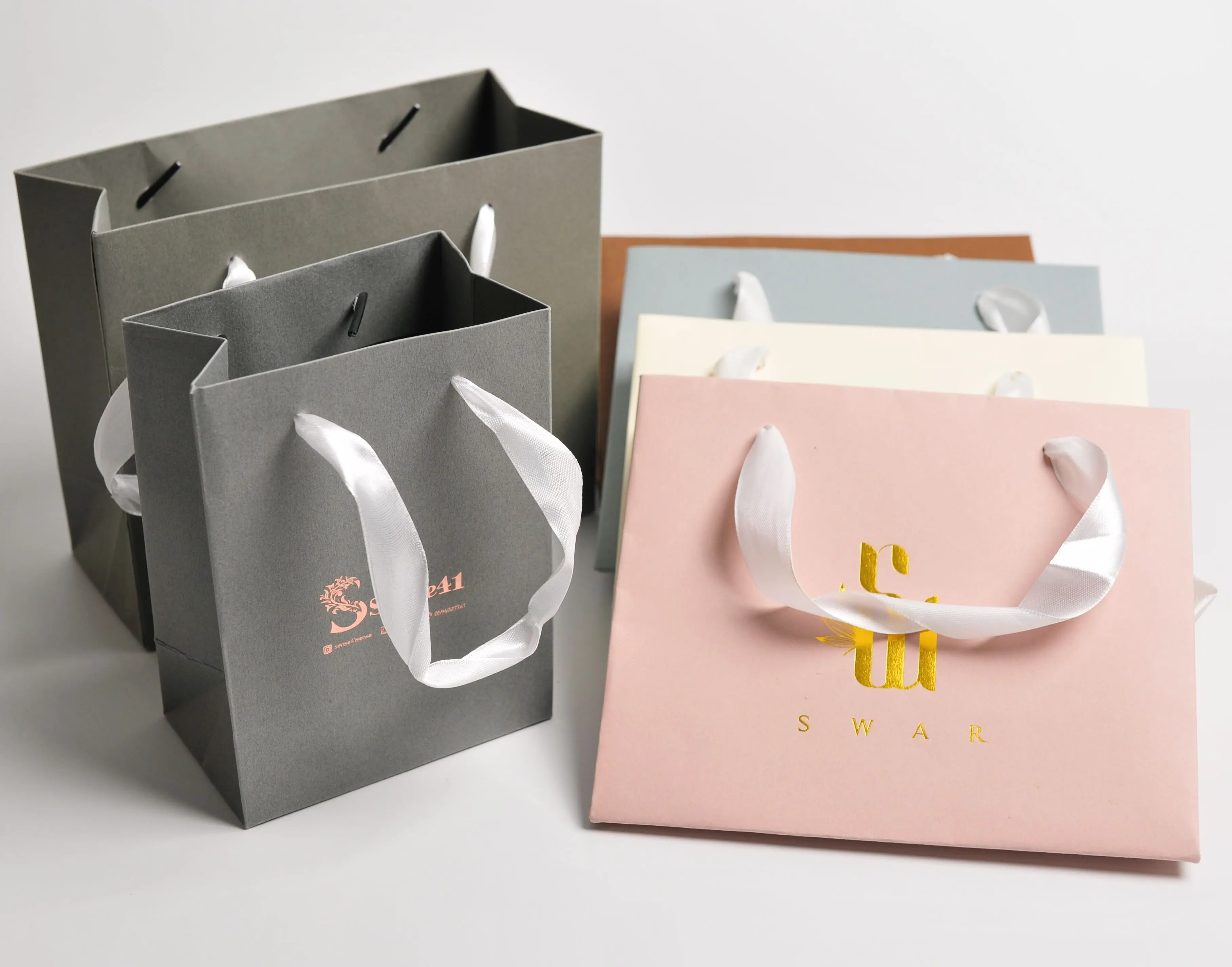 50pcs lot color kraft paper bag with handles Festival gift bag High Quality shopping bags custom logo