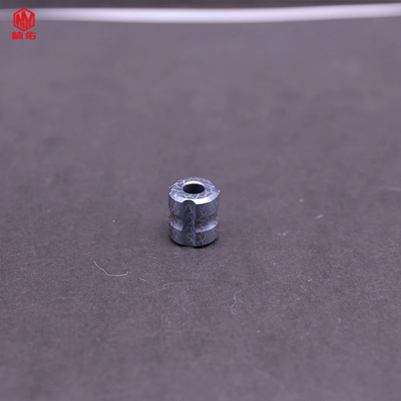 

1 шт Горячая распродажа! Титановый сплав TC4 нож бусина веревка ремешок Паракорд кулон Открытый Кемпинг EDC небольшие аксессуары