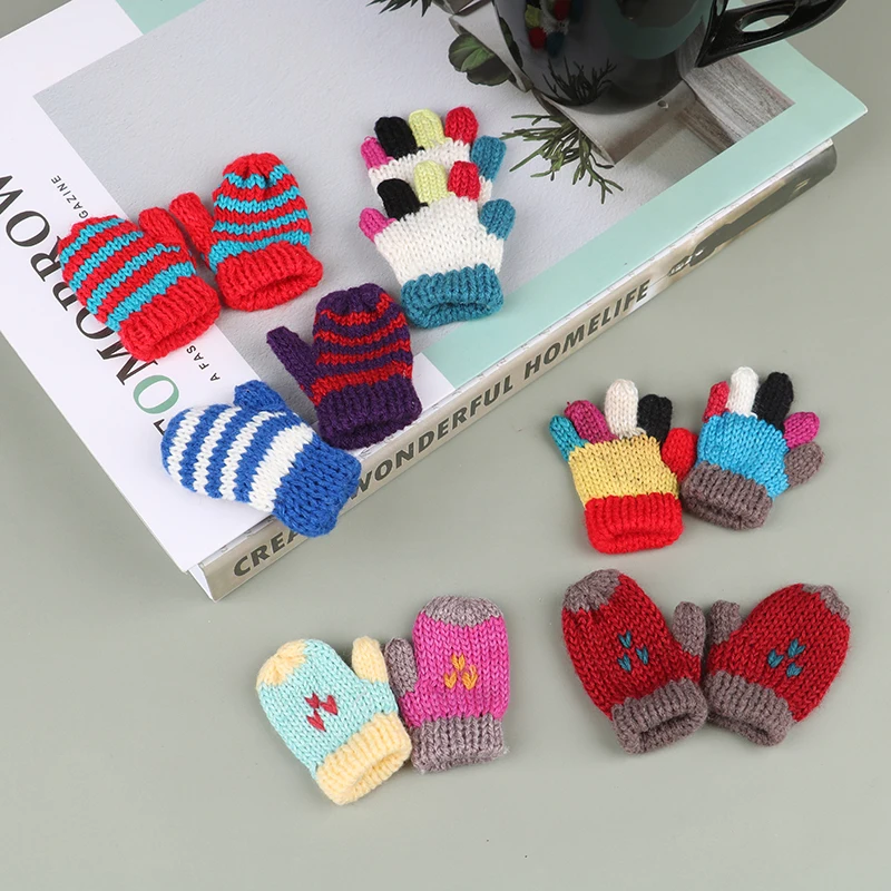 

1Pc Mini Knitting Gloves Crafts Material DIY Dollhouse Miniature Accessories