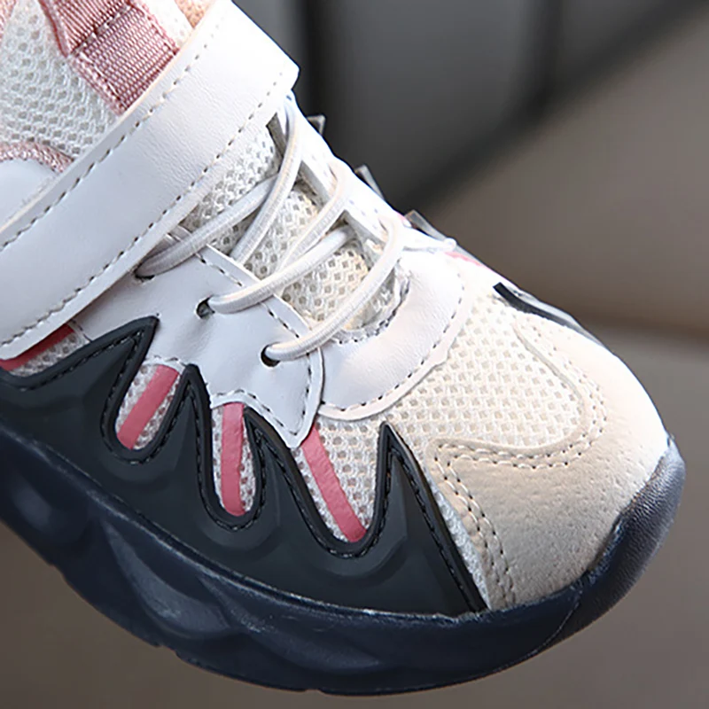 Кроссовки Детские на шнуровке дышащие сетчатые для детей обувь