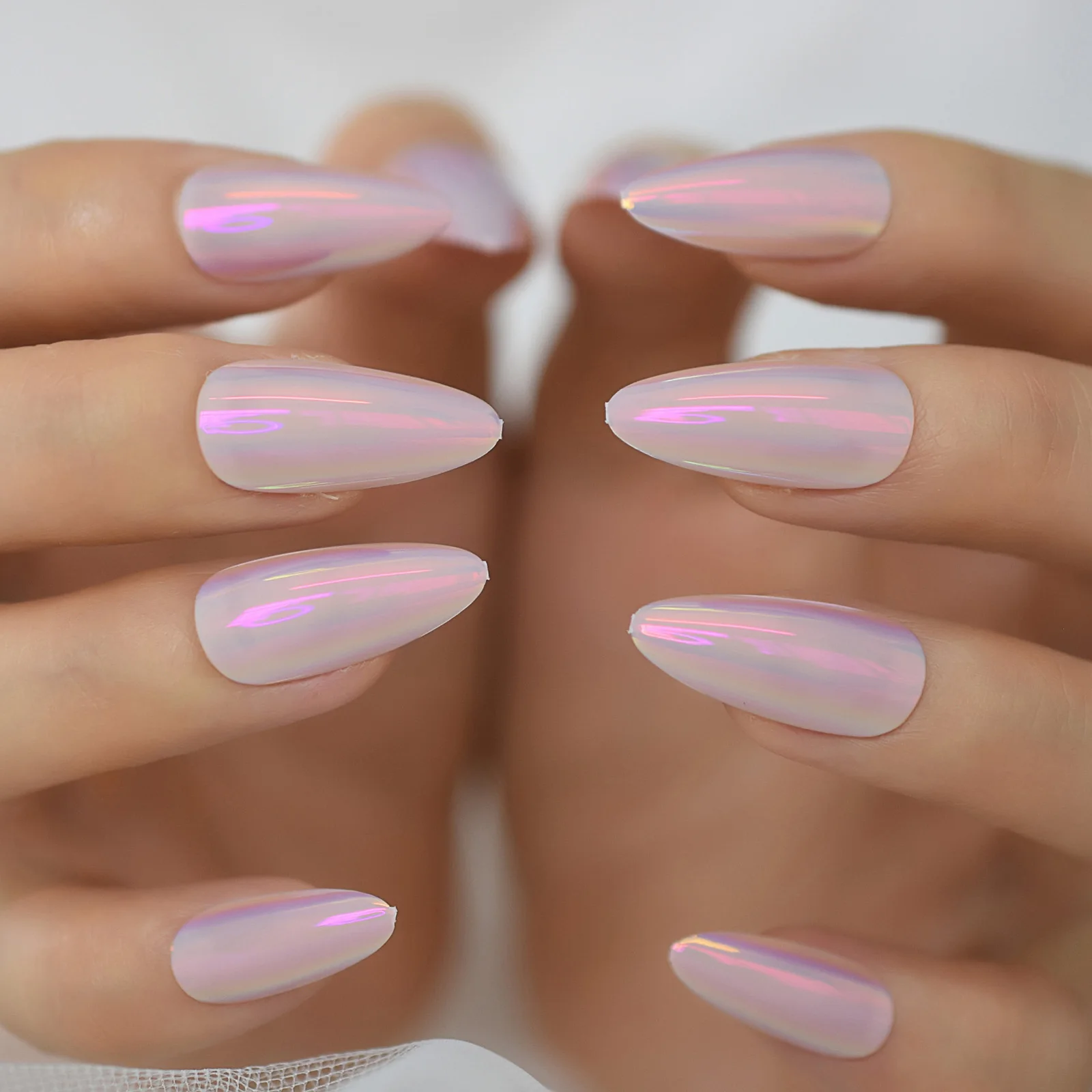 

Pre-designs 2021 Aug. New Press On Nail Tips Holographic Pink Full Cover Fingernail Fake Nails Art Medium Almond Reuseable Charm