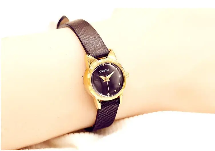 Часы женские Кварцевые водонепроницаемые с ремешком из натуральной кожи и