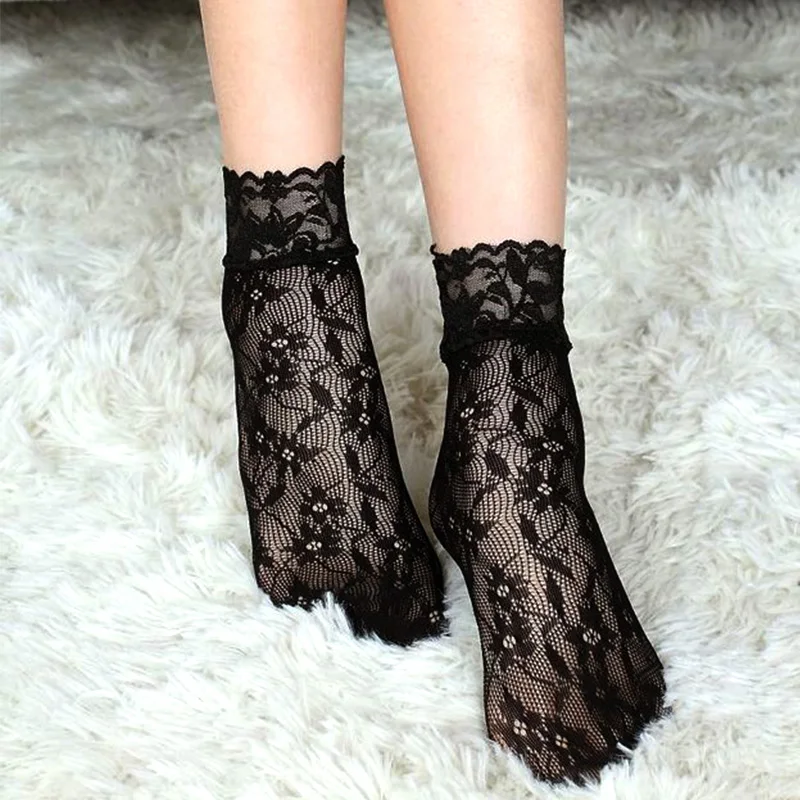 

Vintage Lace Ladies Socks Summer Floral Mesh Elastic Transparent Short Ankle Socks Lolita Women Dress Fishnet Black Socks Female