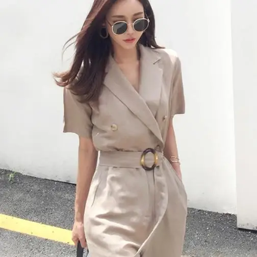 Однотонный женский комбинезон с v образным вырезом поясом и пуговицами