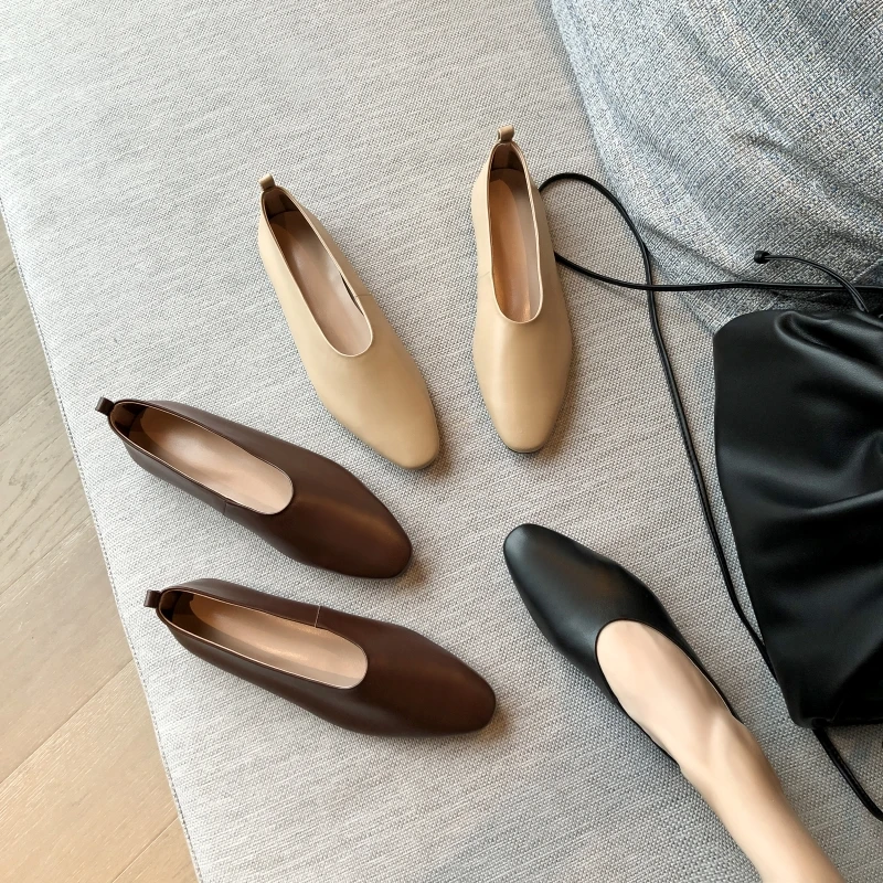 

INS hot women Pumps Genuine Leather shoes 22-25cm length full leather Korean Assessing soft soles Wild leisure women shoes
