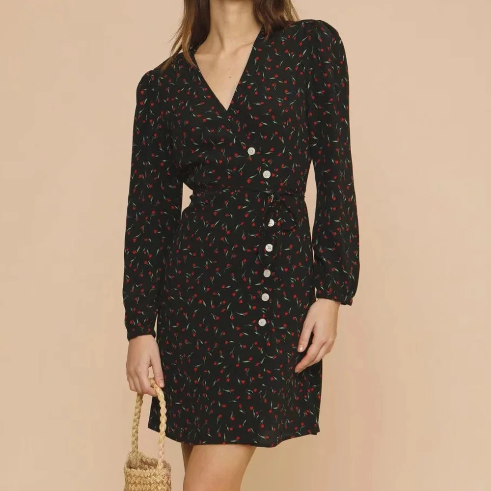 

2021 New Women V-Neck Wrap Mini Dress Ladies Long Sleeve Slim Waist Rose Floral Print Female Short Dresses With Buttons