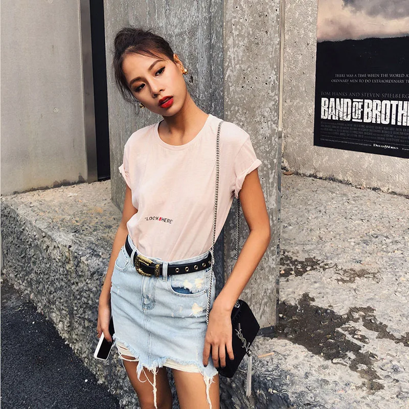 

Olomm Women's Letter Cotton T-shirt European And American Distressed Neckline Hem Nude Short-sleeve Top Casual All-Match Clothes