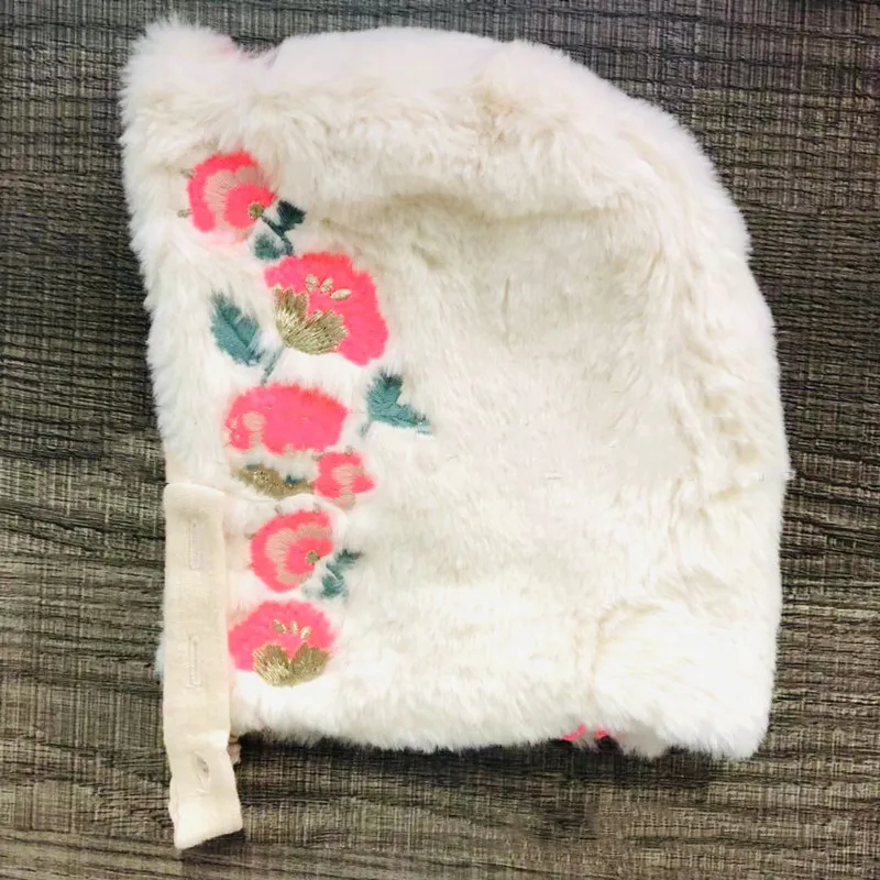 IN STOCK Autumn and Winter New Ethnic Style Series Wool Blend Super Soft Children's Knitted Ear Cap - Color: 4