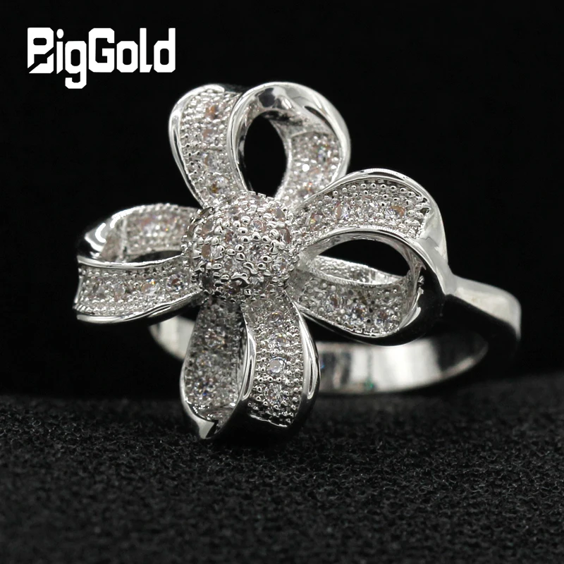 Новое поступление Женское кольцо с блестящим кубическим цирконием покрытое