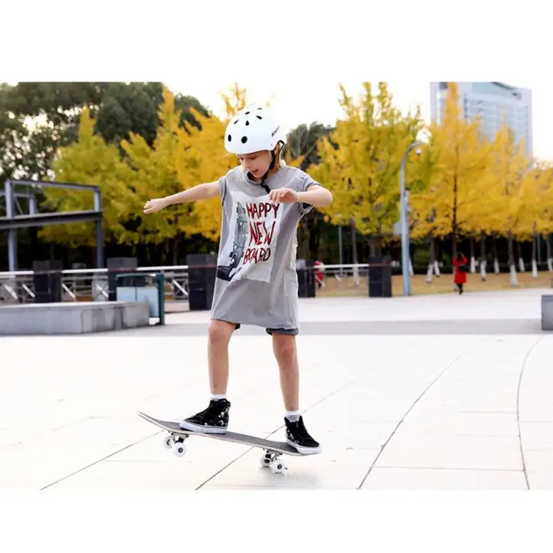 

2021 New Four-wheeled Maple Silent Skateboard With Skull Pattern Non-slip Emery Board Surface Outdoor Sports Equipment