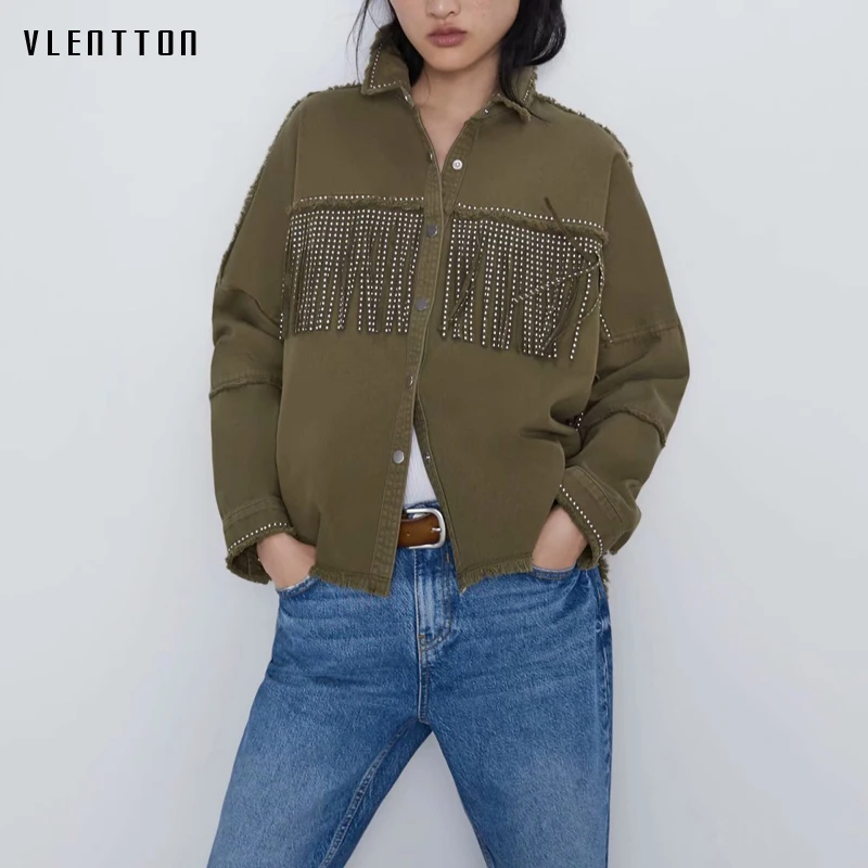 Женская джинсовая куртка с заклепками зеленая и черная однотонная Свободная из