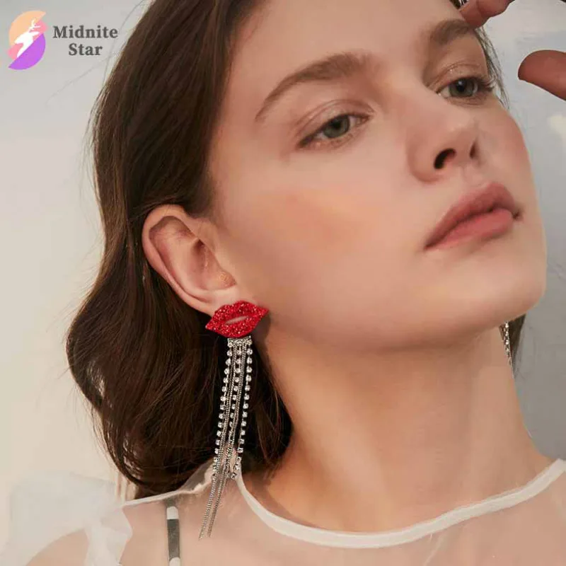 Женские серьги с бахромой и кристаллами красными подвеска губы корейский стиль
