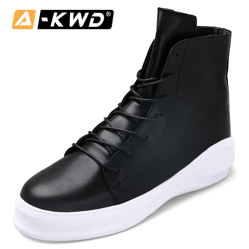 Мужские ботинки на толстой подошве черные дышащие высокие кроссовки шнуровке