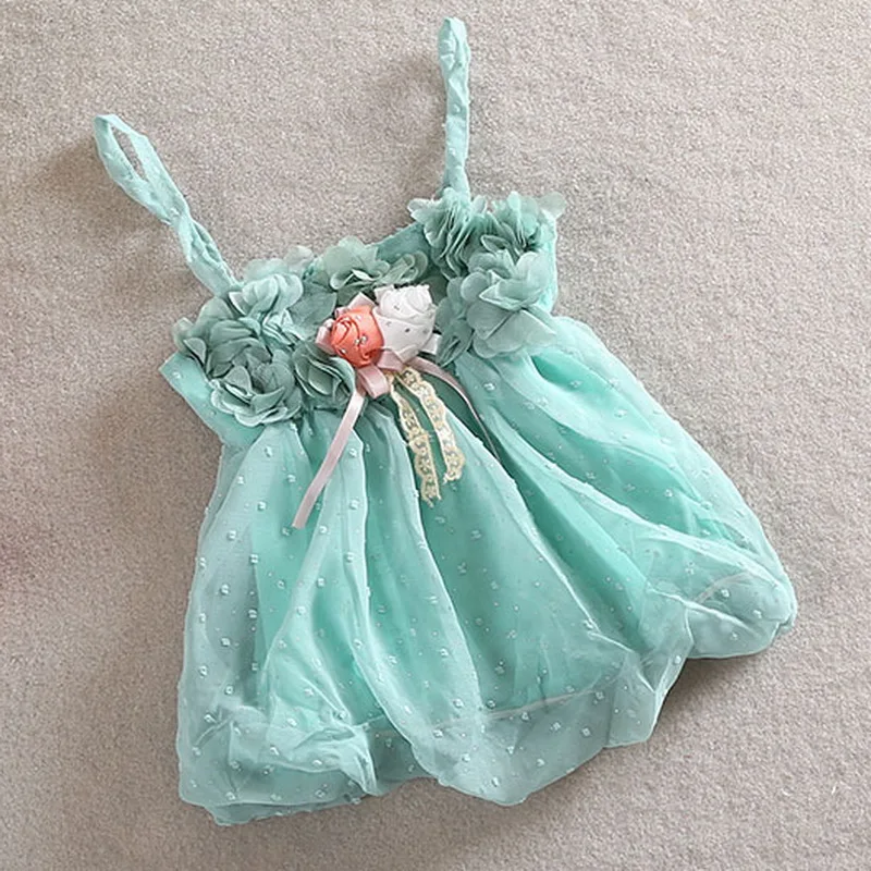 Детский шифоновый комплект из футболки на бретельках и шортов с цветочным