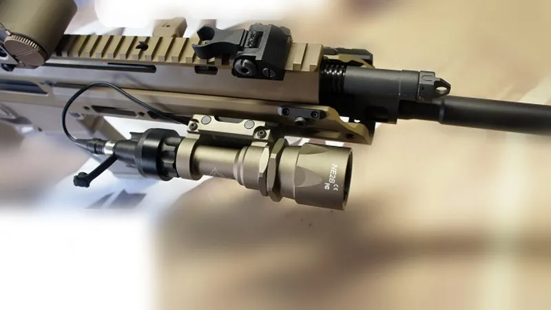 

Night Evolution Airsoft M951 Tactical Weapon Flashlight Hunting Linterna Softair Rifle Arma Gun Light NE04005